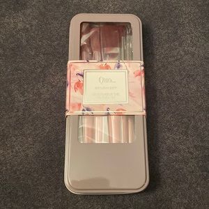 Quo 6 piece makeup brush set